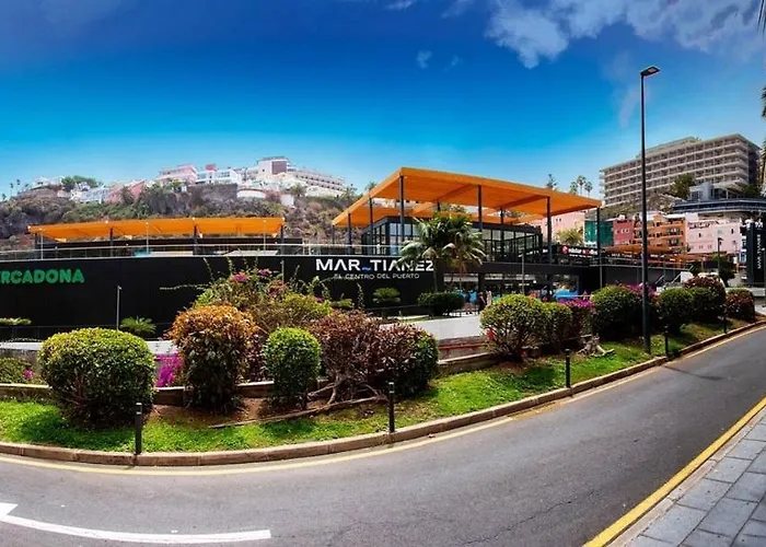 610 Con Terraza Martianez شقة *